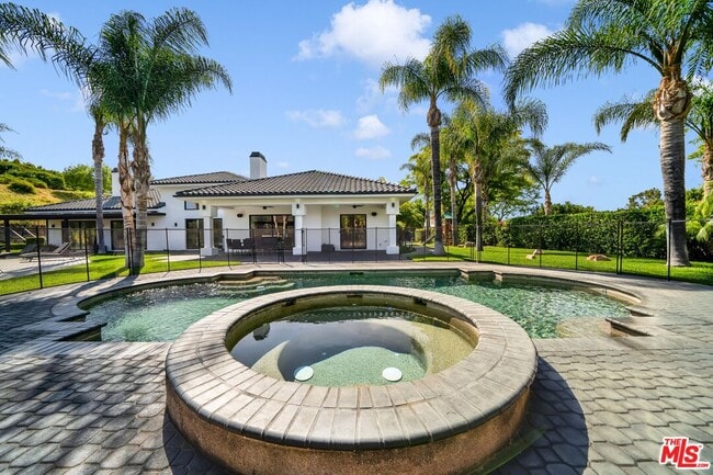 Building Photo - 19034 Ashurst Ln