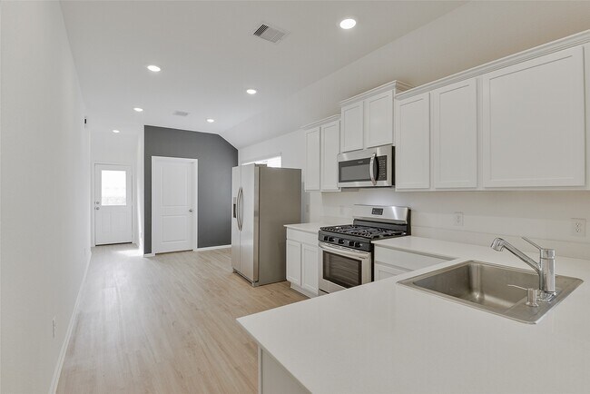 Building Photo - 19417 Rosali Meadow Dr