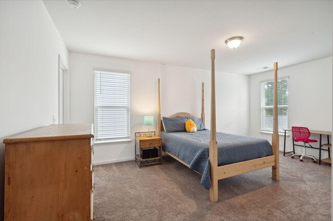 Building Photo - Impressive home in Oakfield loaded with up...
