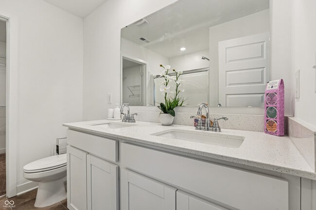 Building Photo - 4544 Nokes Pl