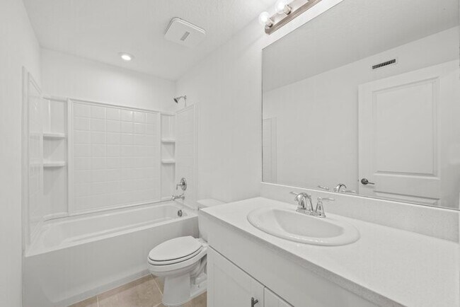Building Photo - 3 Bedroom and 2.5 Bath Home in Skye Ranch ...