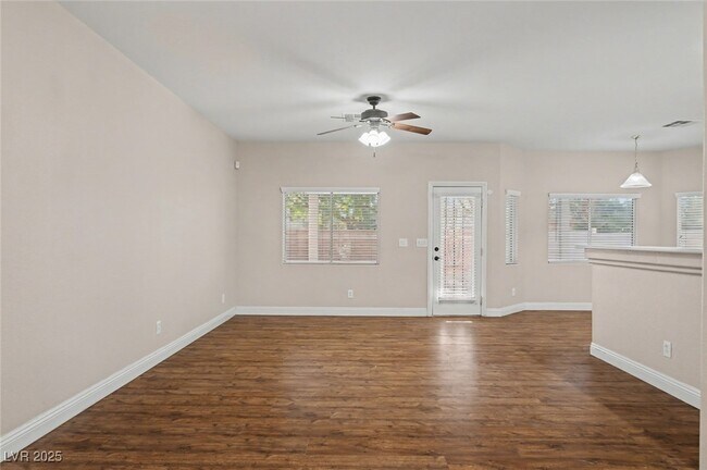 Building Photo - 1123 Aldenwood Ave