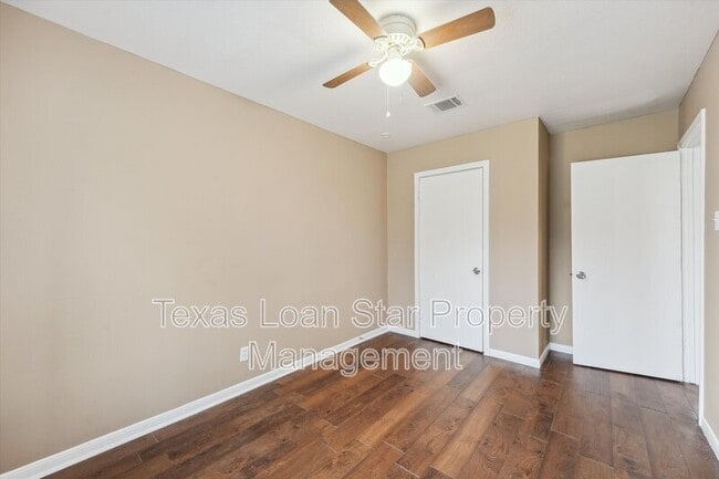 Building Photo - 1107 Defender St