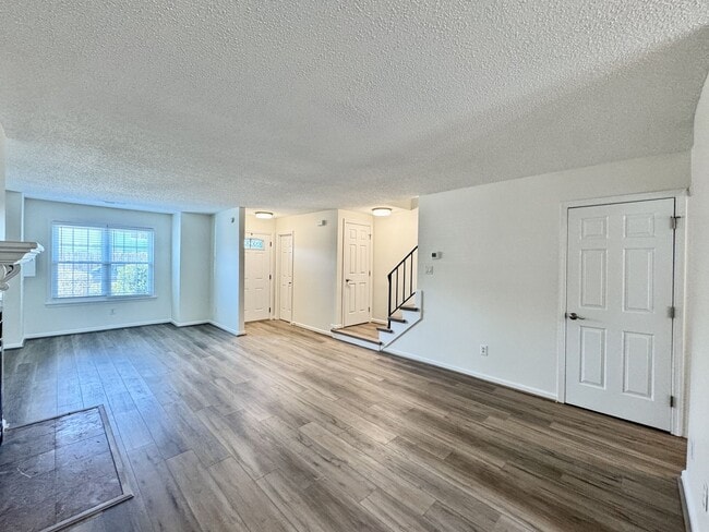 Building Photo - Completely Renovated & Ready 02-25-26! 2 Primary Suites, All Appliances Convey and Dog-Friendly!