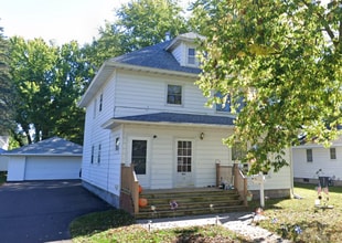Building Photo - 1816 1/2 10th St