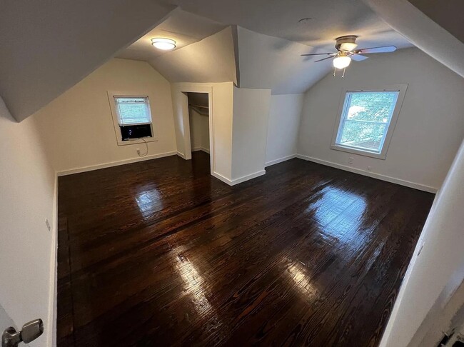 Building Photo - 2034 Nashville Ct