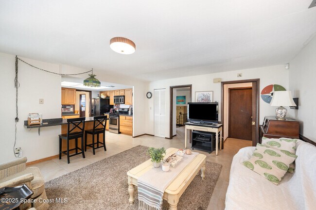 Building Photo - 419 St Georges Ct