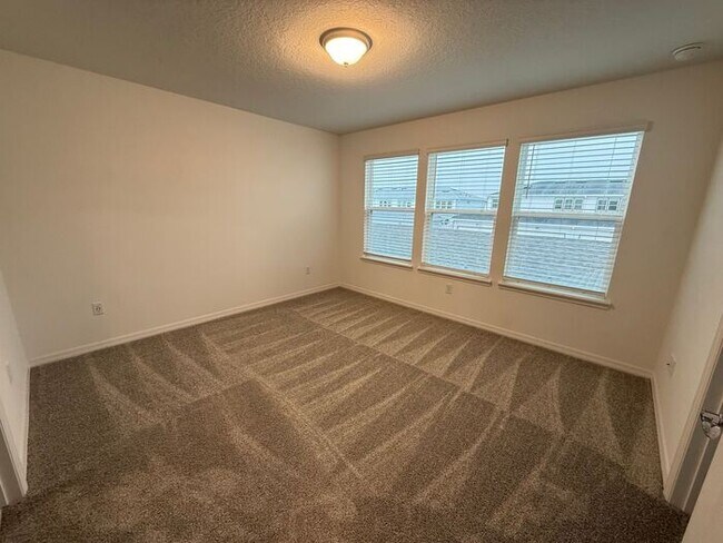Building Photo - 3/2.5 Clermont Townhouse-NEW CONSTRUCTION