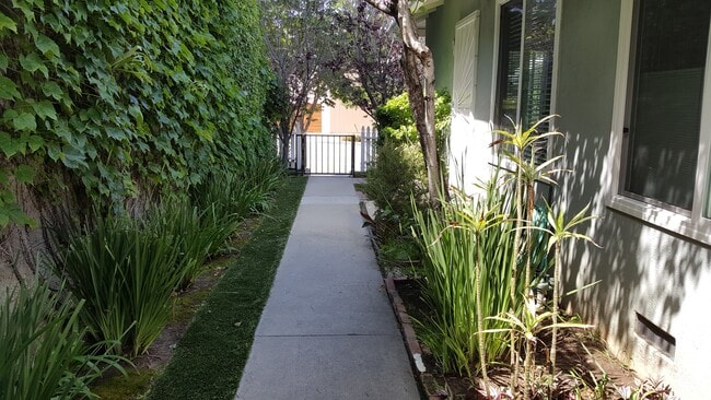 Building Photo - 1821 20th St