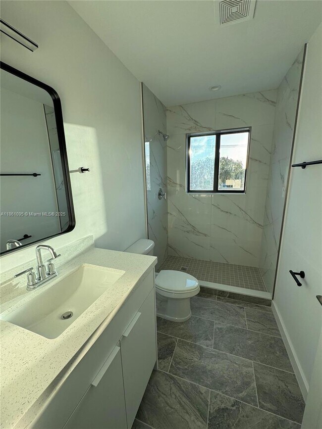 Building Photo - 2782 NW 46th St