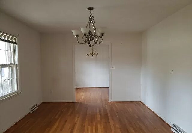 Building Photo - 280 Yeatts Rd