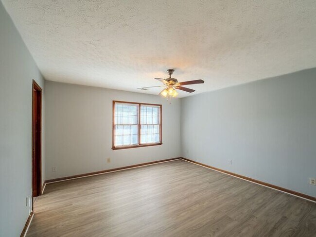 Building Photo - 1479 Millstream Trail NW