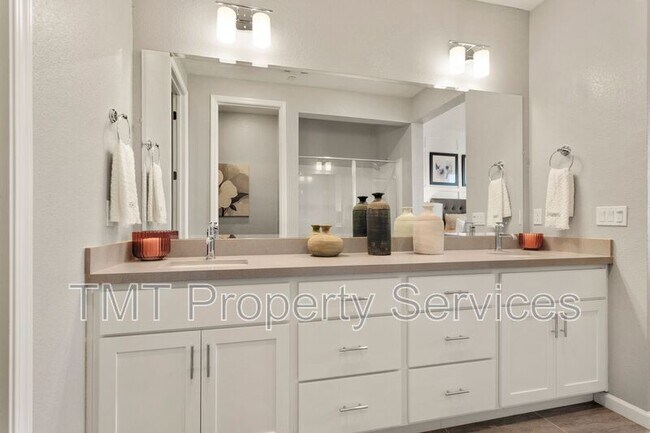 Building Photo - 4441 Rhone Walk