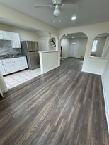 Building Photo - 7101 Radbourne Rd