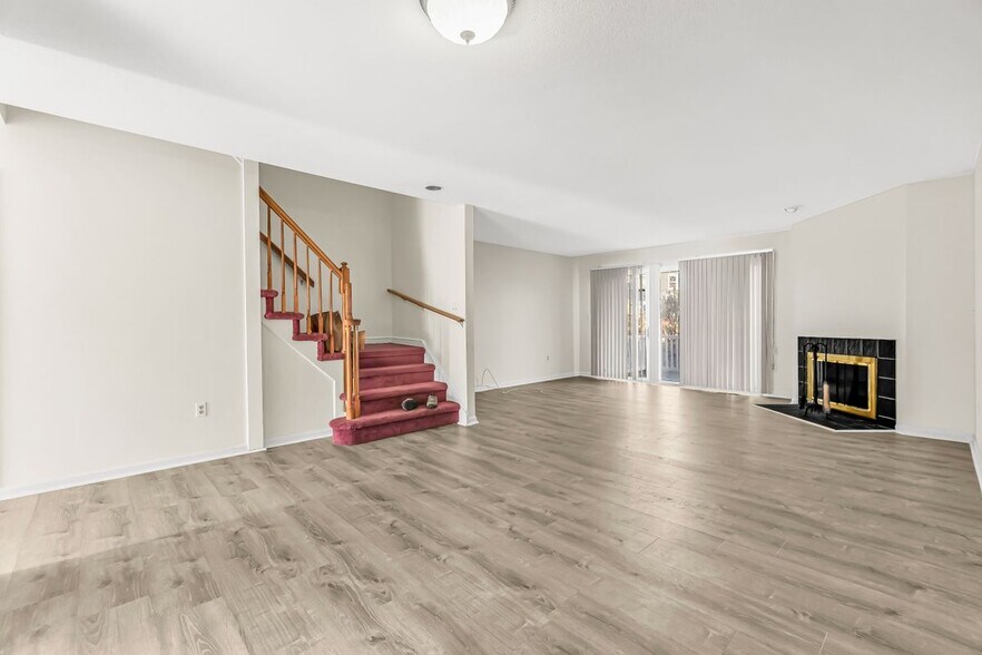 Building Photo - 4023 Park Ave