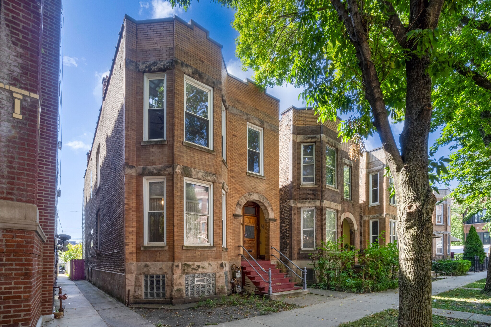 Building Photo - 2609 W Iowa St