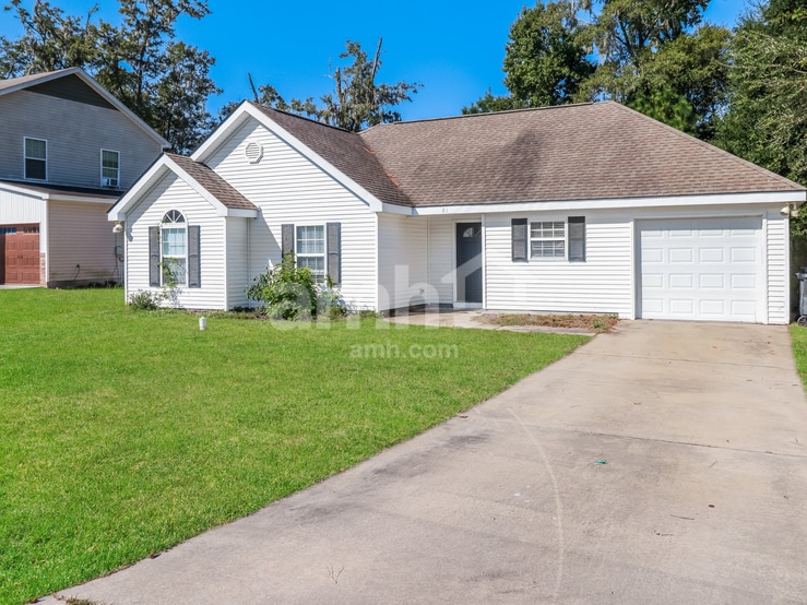 Building Photo - 61 Wintergreen Dr