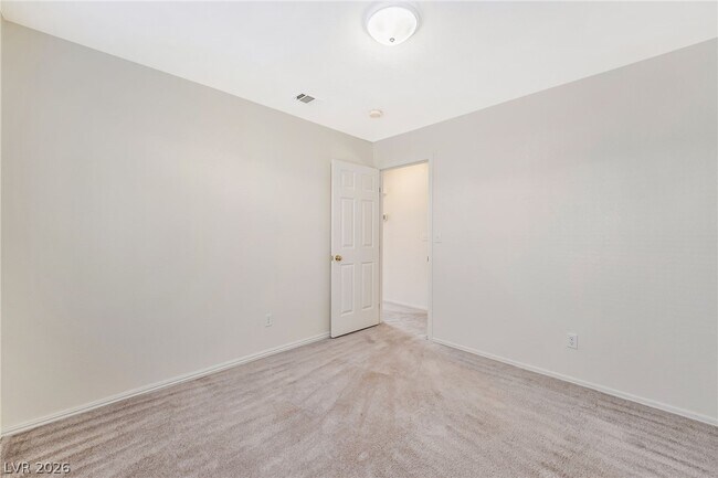 Building Photo - 9888 Sparrow Ridge Ave