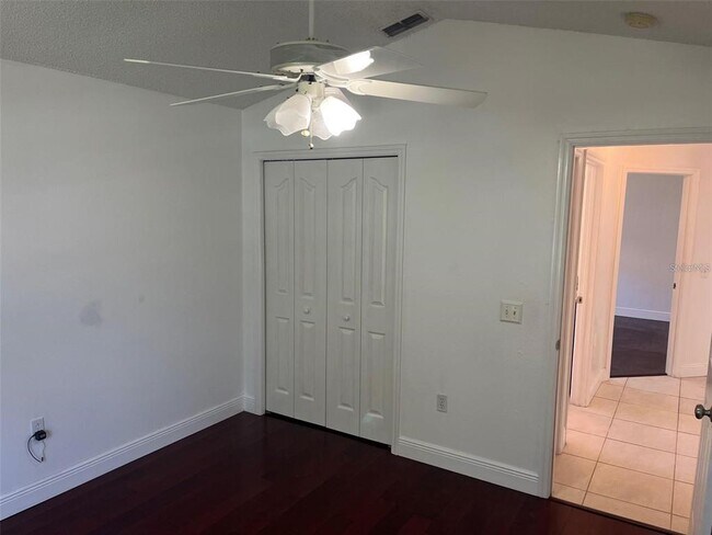 Building Photo - 8908 Southbay Dr