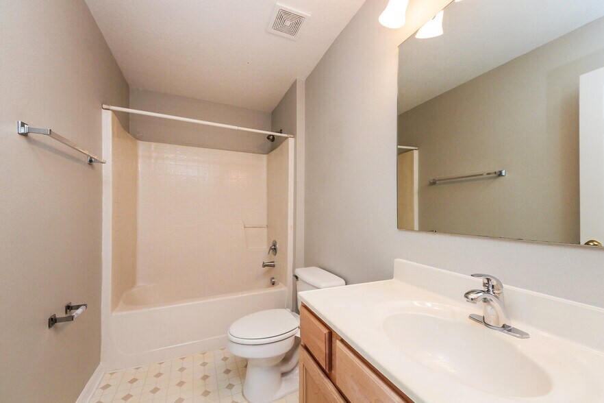 Building Photo - 2987 Elbib Dr