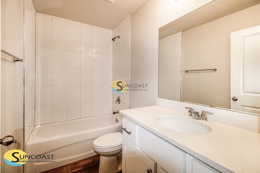 Building Photo - 812 Spruce St