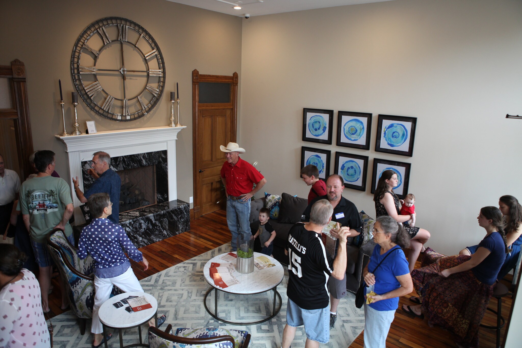 Formal Lobby with Fireplace - 114 E University St
