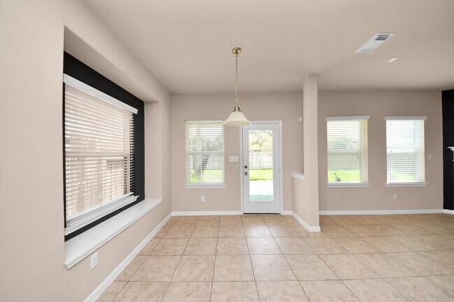 Building Photo - 7214 Baitland Dr