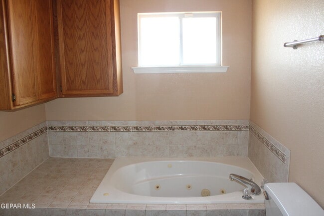 Building Photo - 4056 Tibuni Pl