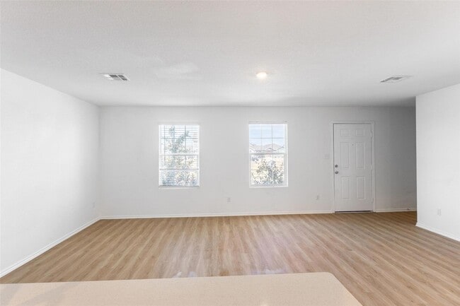 Building Photo - 1125 Largemouth Ln