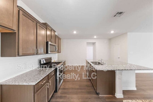 Building Photo - 503 Willow View Way