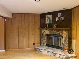 Building Photo - 3905 Victoria Ct