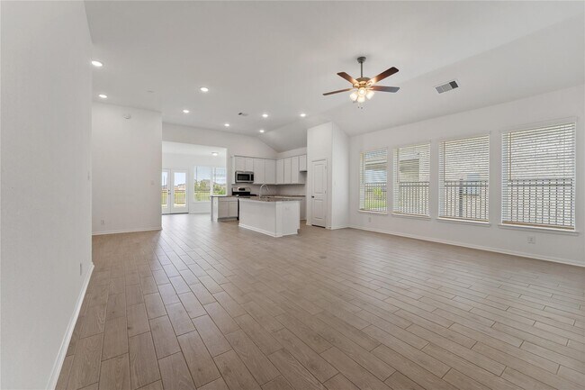 Building Photo - 570 Long Beach Bay Dr