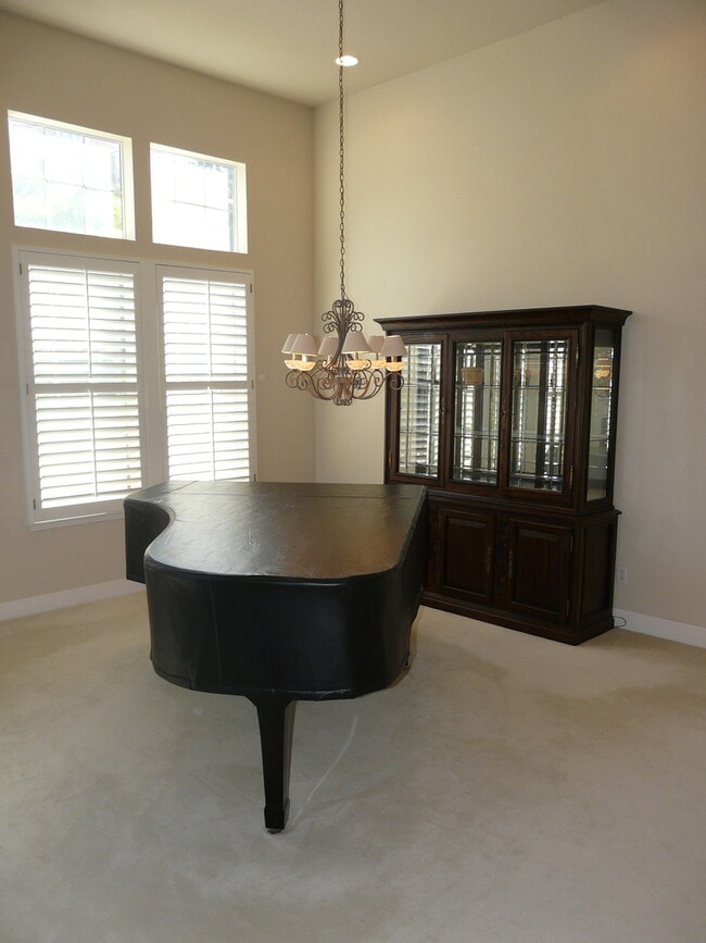 Building Photo - Gorgeous Country Estates 4BR 3.5BA Home in Almaden