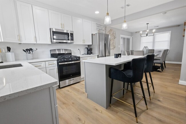 Building Photo - Charming 4BR House in Temple Hills