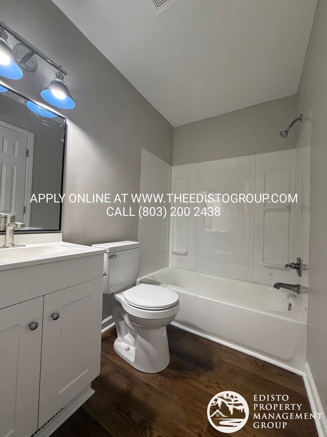 Building Photo - Updated 2BR Home with Large Yard & Carport Near Town