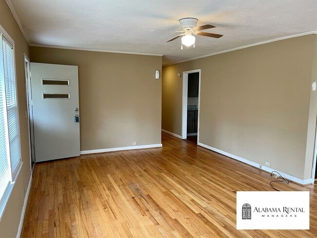 Building Photo - Great Home Available for Rent! View with 4...