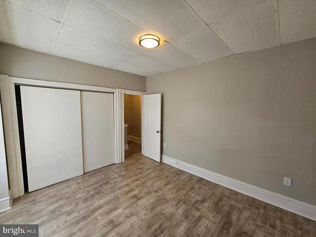 Building Photo - 614 Station Ave