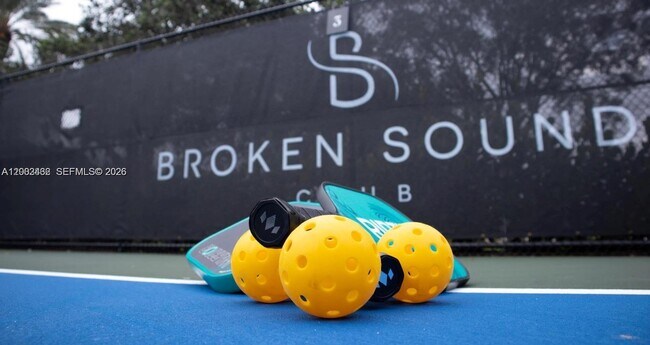 Building Photo - 2485 NW 66th Dr