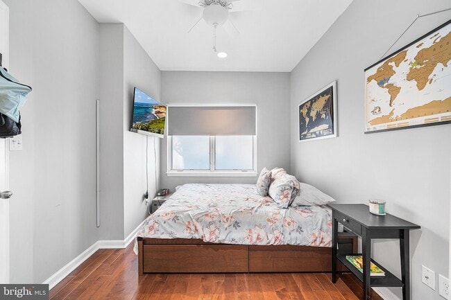 Building Photo - 1333 N Howard St