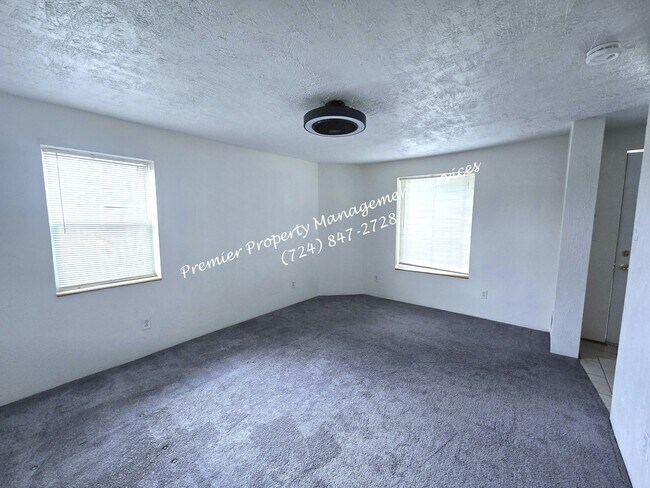 Building Photo - 455 E Jefferson St