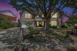 Building Photo - 1308 Devil Ridge