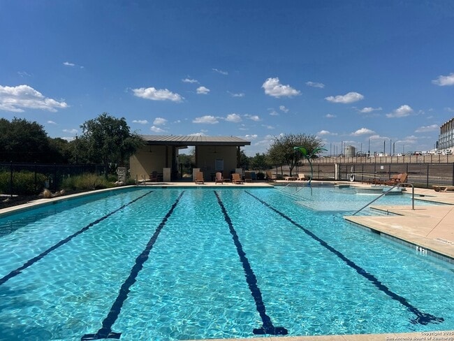 Building Photo - 2027 Sisyphus Vw