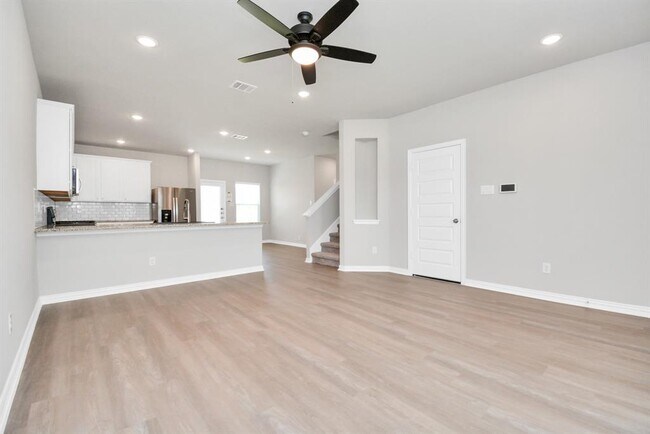 Building Photo - 4607 Dana Cove Dr