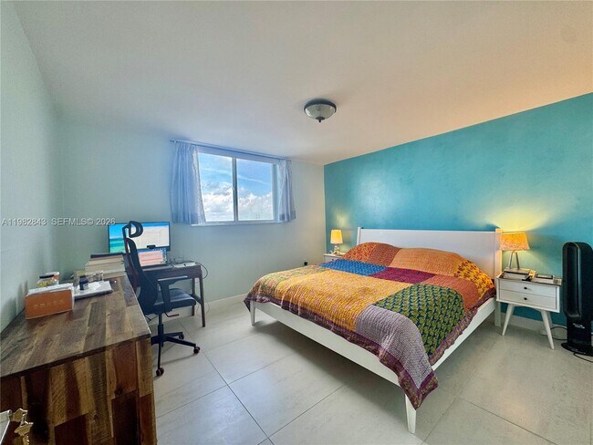 Building Photo - 1688 West Ave