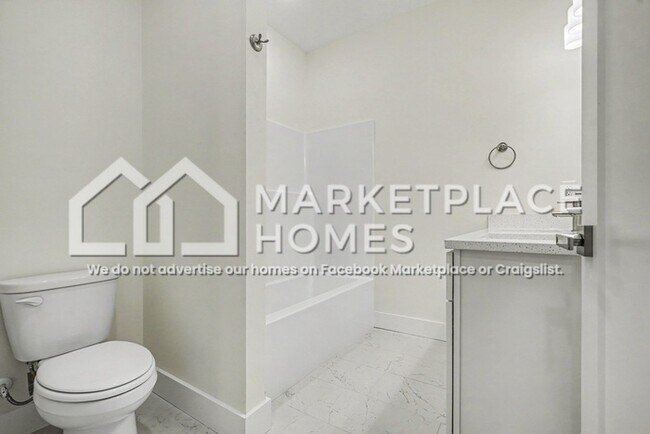Building Photo - 111 Taverly Dr