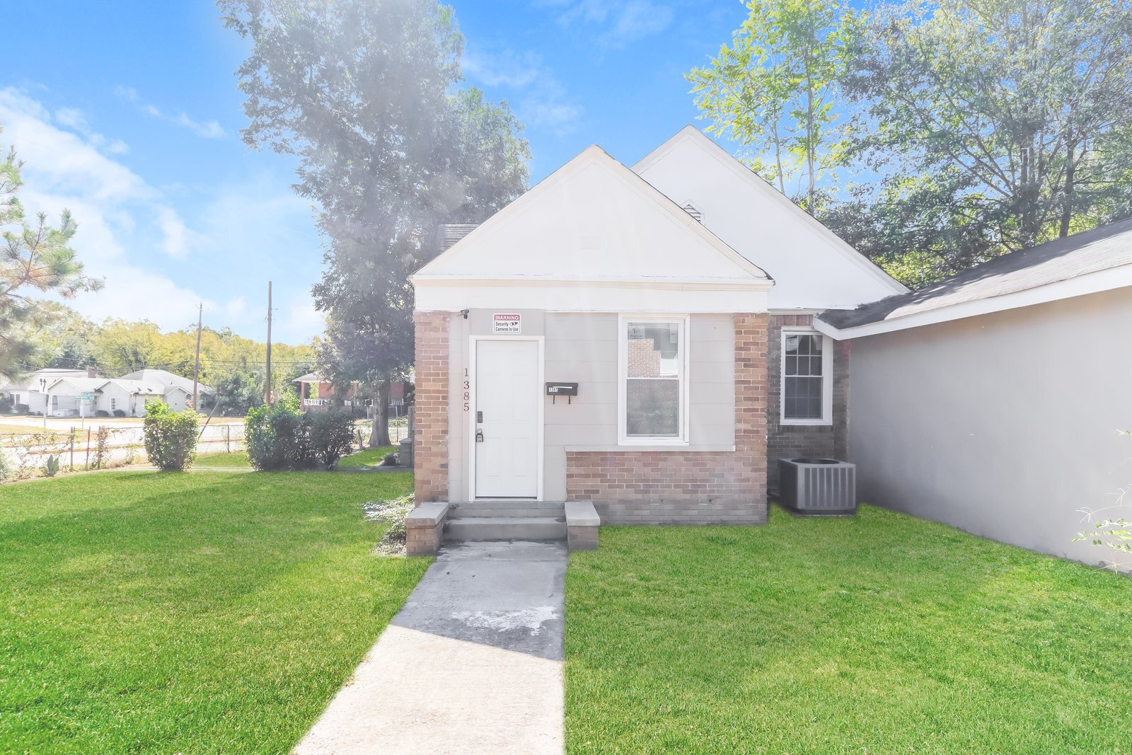 Building Photo - 1385 Patterson St