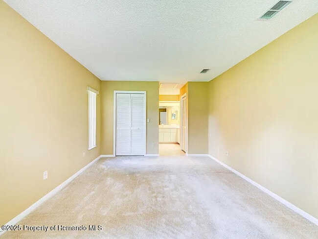 Building Photo - 13460 Little Farms Dr