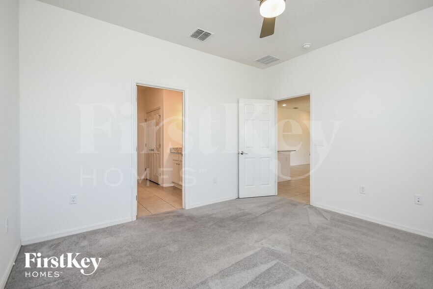 Building Photo - 1189 Spokane Pt