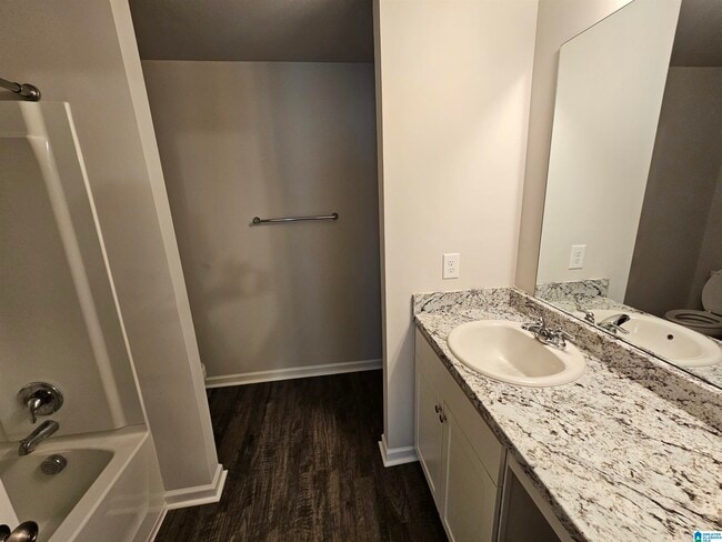 Building Photo - 540 Camden Lp