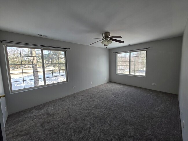 Building Photo - 462 Thomas Paine Ct